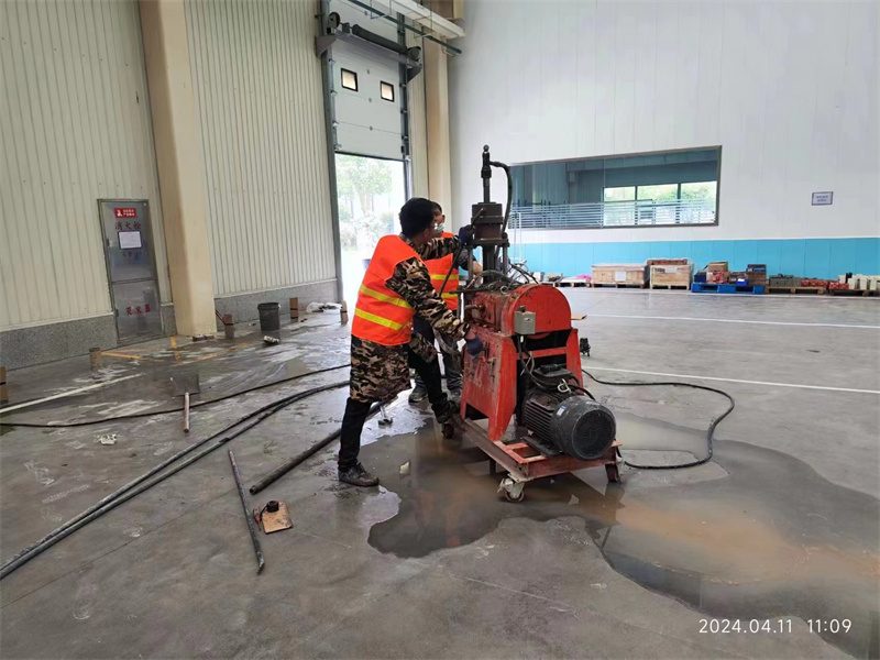 开化厂房地面下沉塌陷注浆加固施工